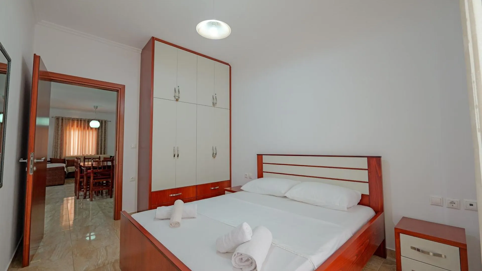 Guest House Moonlight Ksamil Apartamento