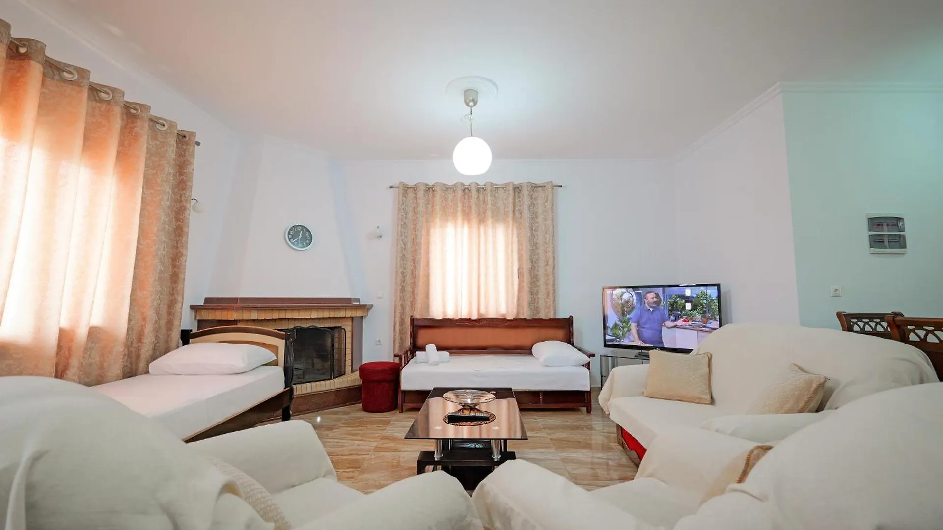 Guest House Moonlight Ksamil Apartamento