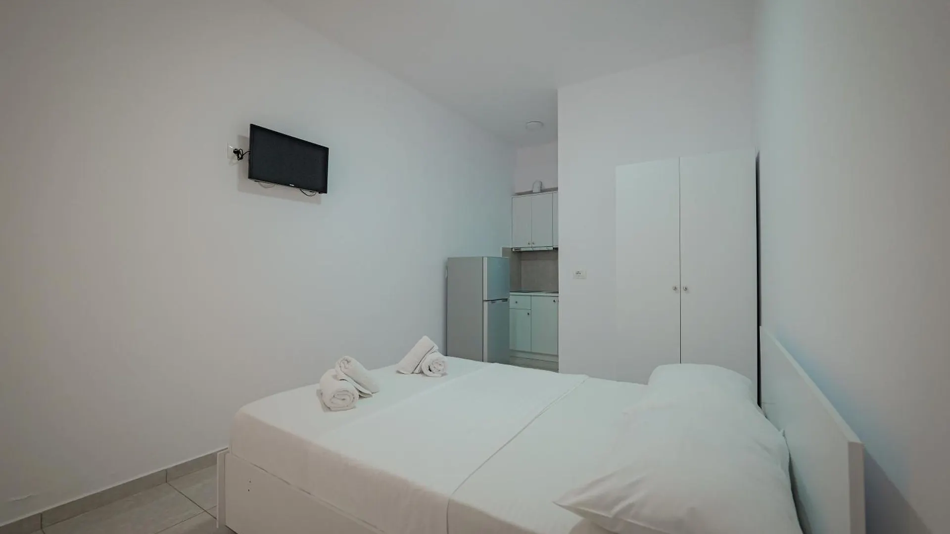 Guest House Moonlight Ksamil