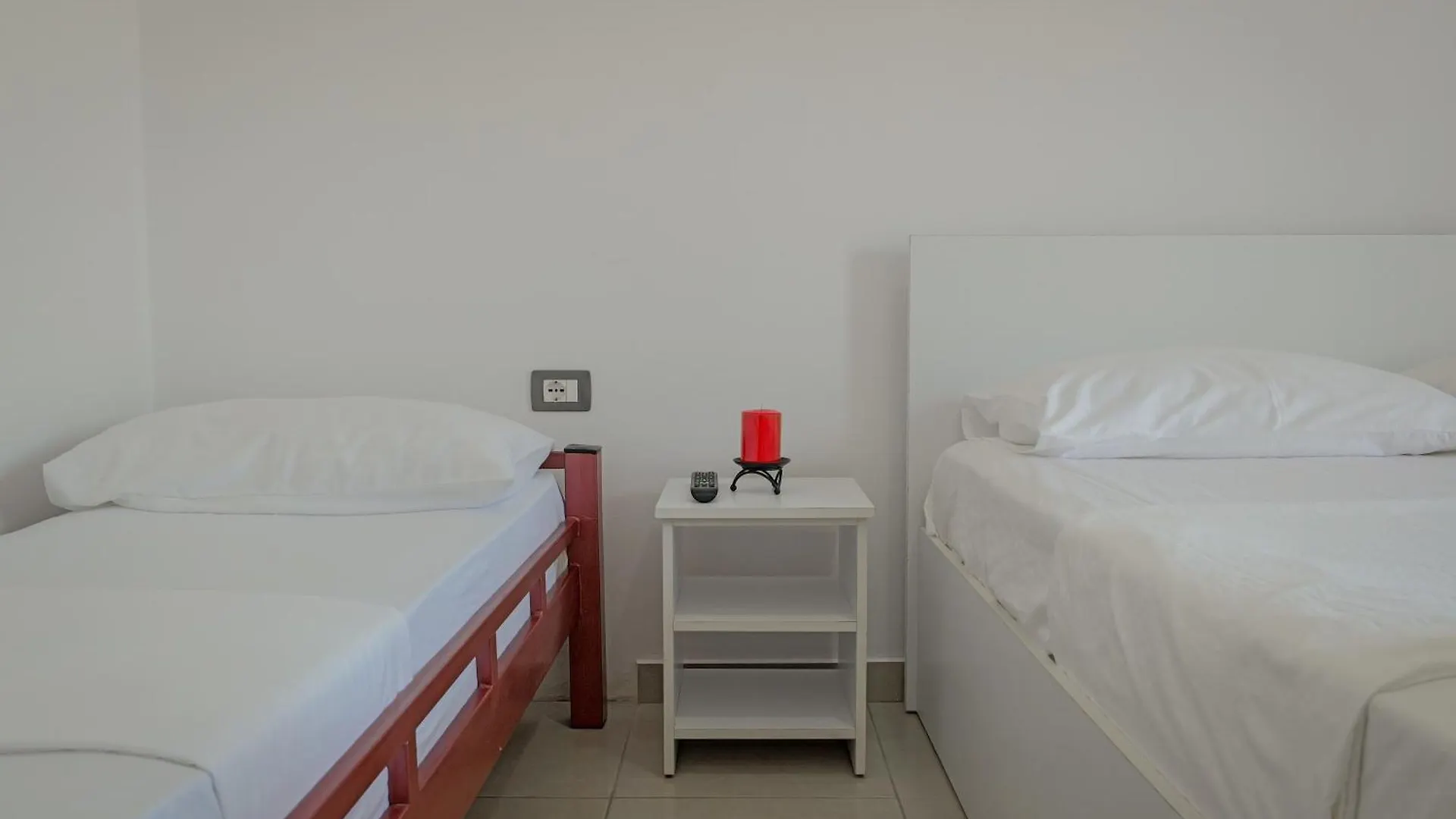 Guest House Moonlight Ksamil 0*,  Albania