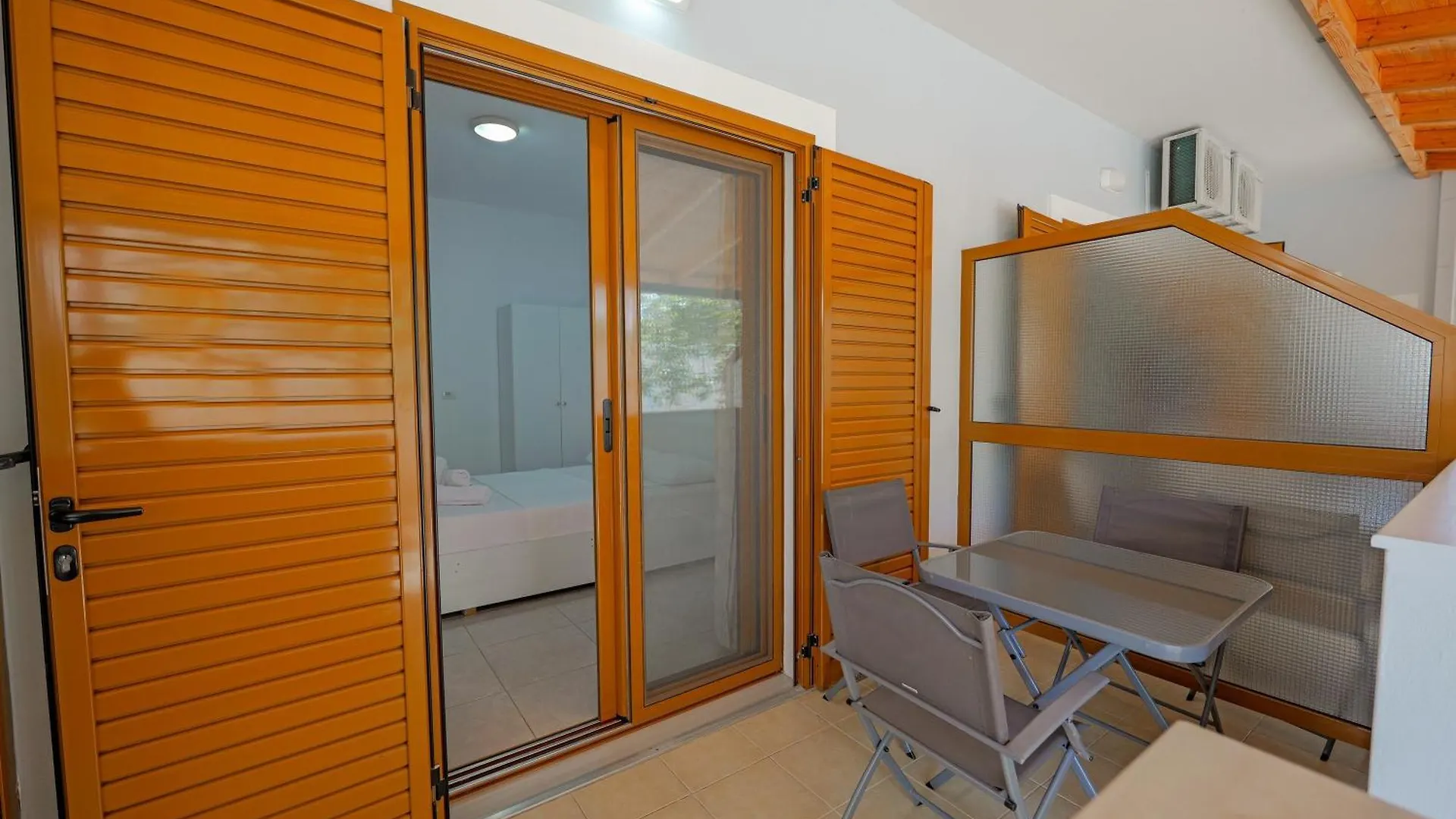 Guest House Moonlight Ksamil Appartamento