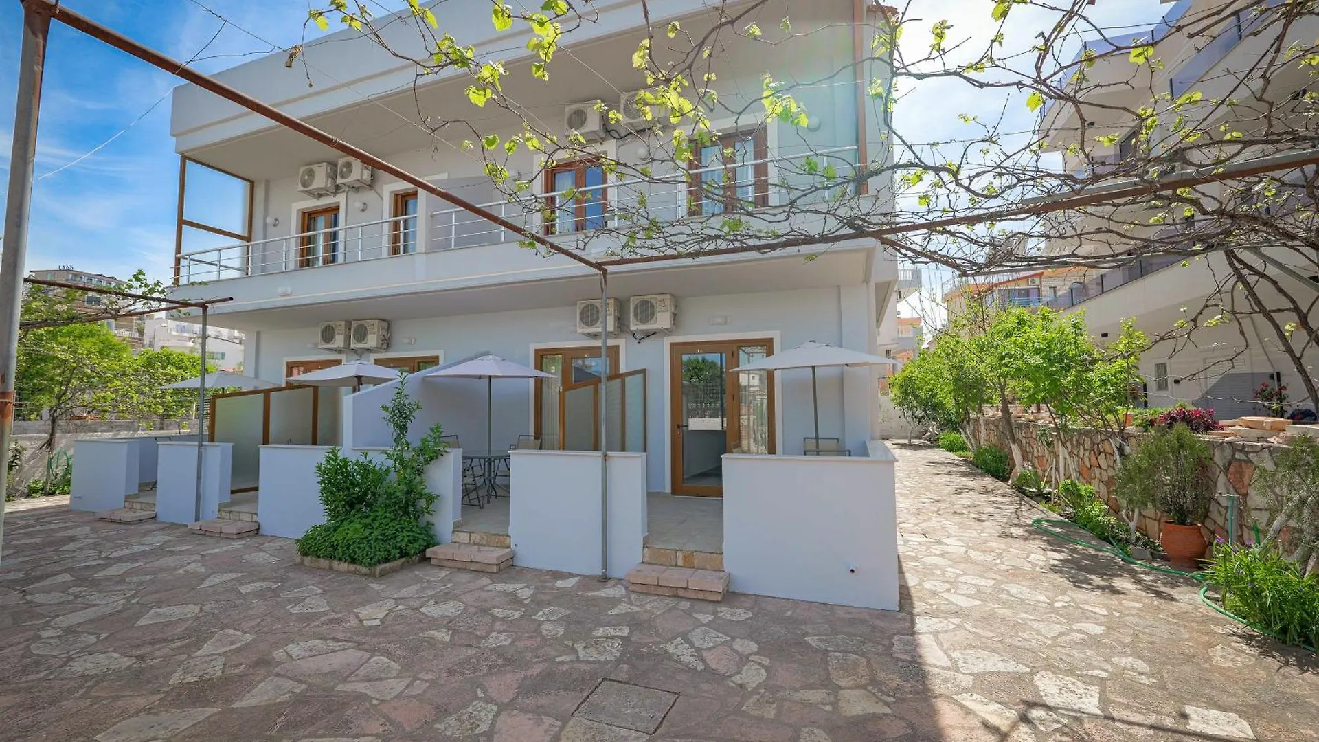 Guest House Moonlight Ksamil Albania