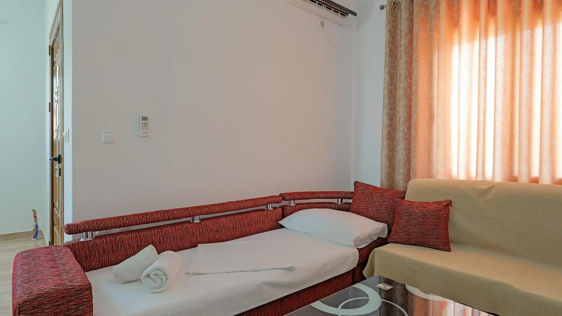 Guest House Moonlight Ksamil 0*,