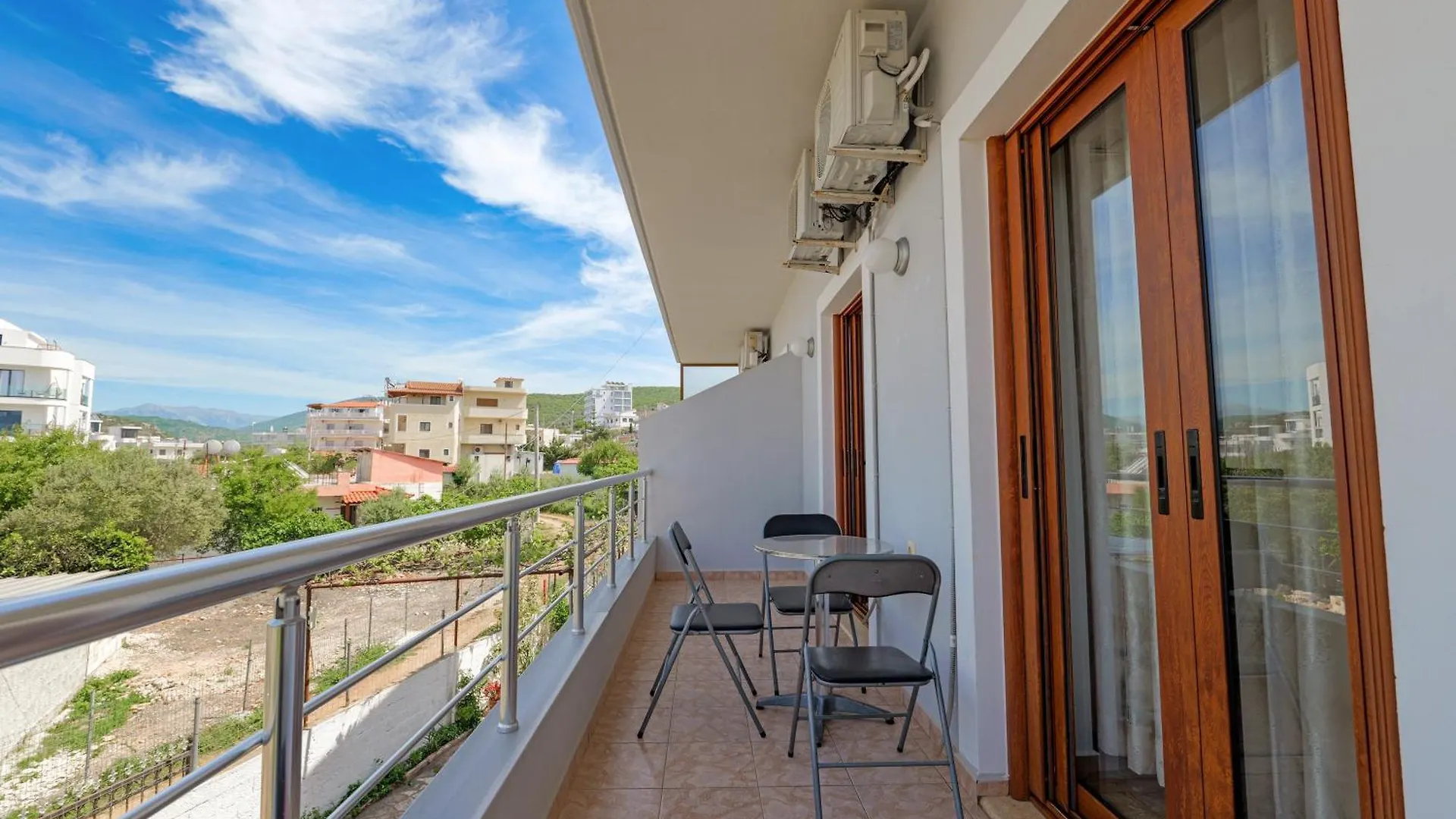 Apartment Guest House Moonlight Ksamil Albania